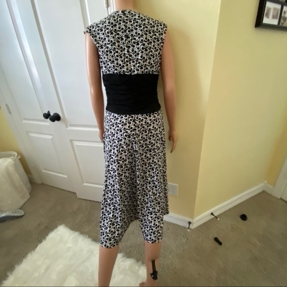 Connected Apparel 8 Black/White Dress Soft - Picture 5 of 6